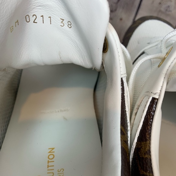 Louis Vuitton Run Away Sneaker - Picture 3 of 6